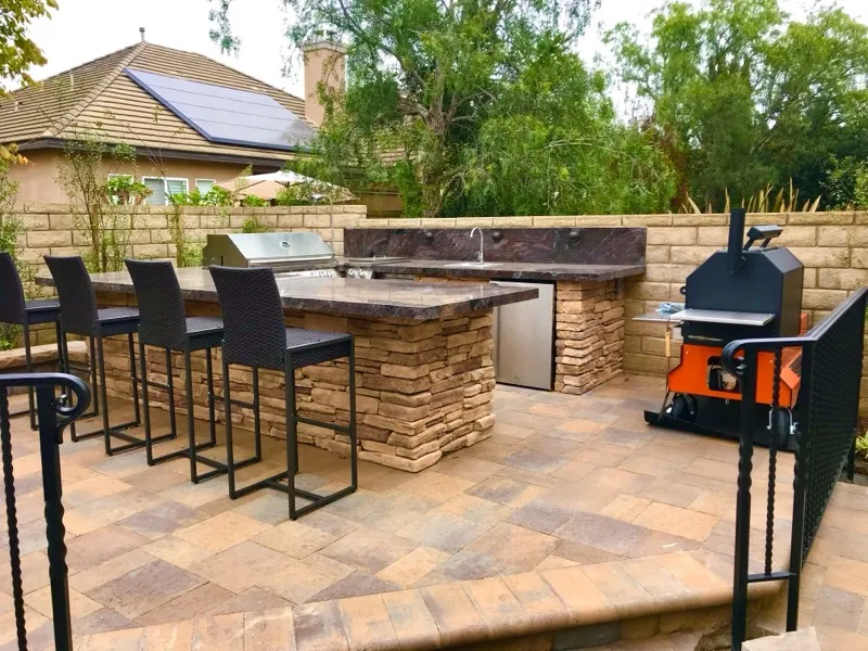 Outdoor Kitchens